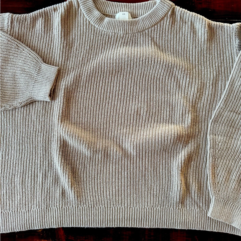 H &M Sweater